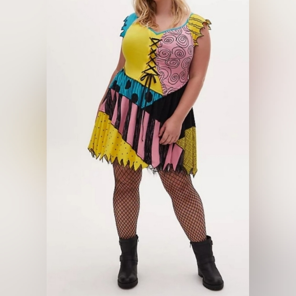 New Torrid Sz 2  Nightmare Before Christmas Sally Dress